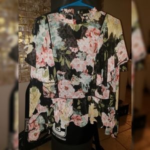 Gimmicks floral ruffle blouse